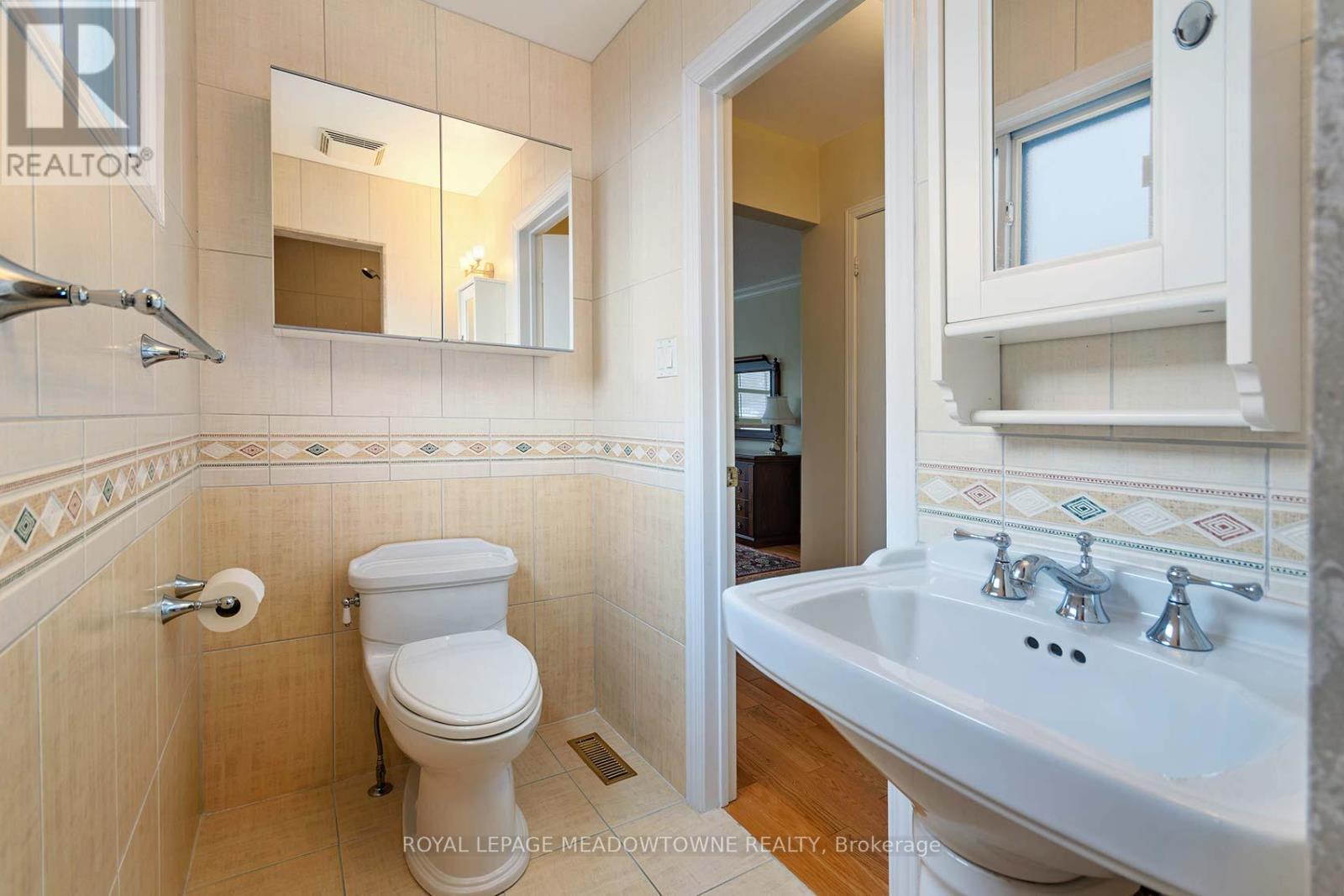 2529 Claymore Crescent, Mississauga, ON - Indoor Photo Showing Bathroom