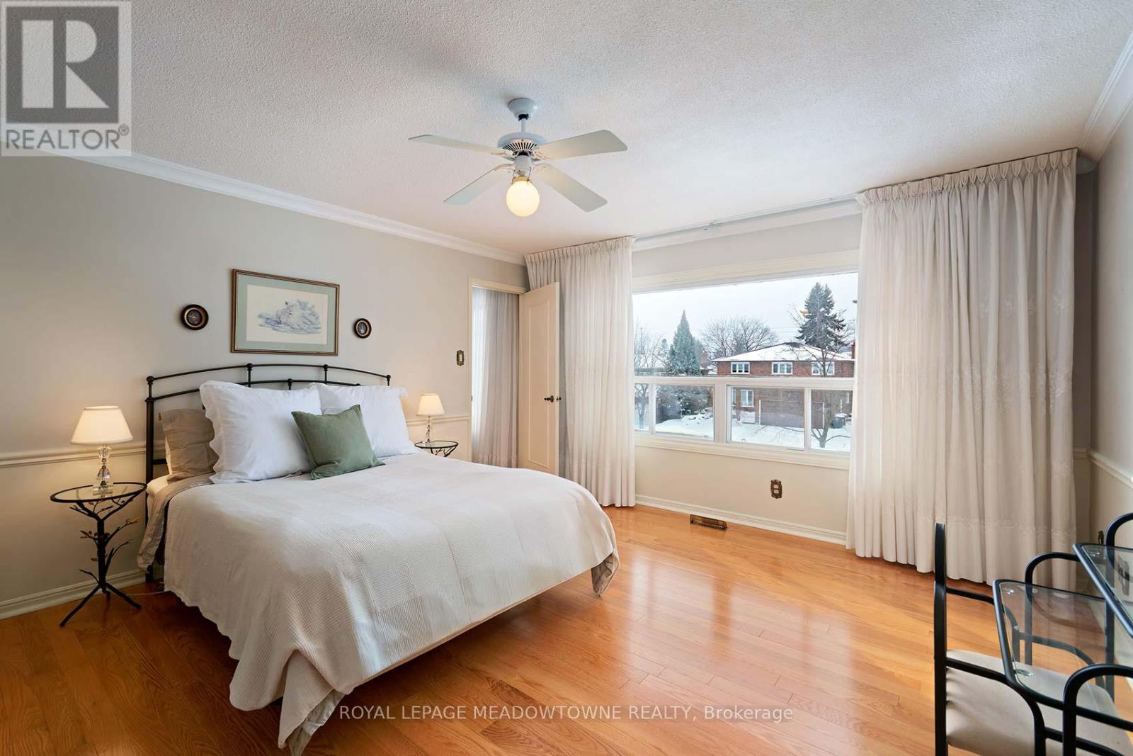 2529 Claymore Crescent, Mississauga, ON - Indoor Photo Showing Bedroom