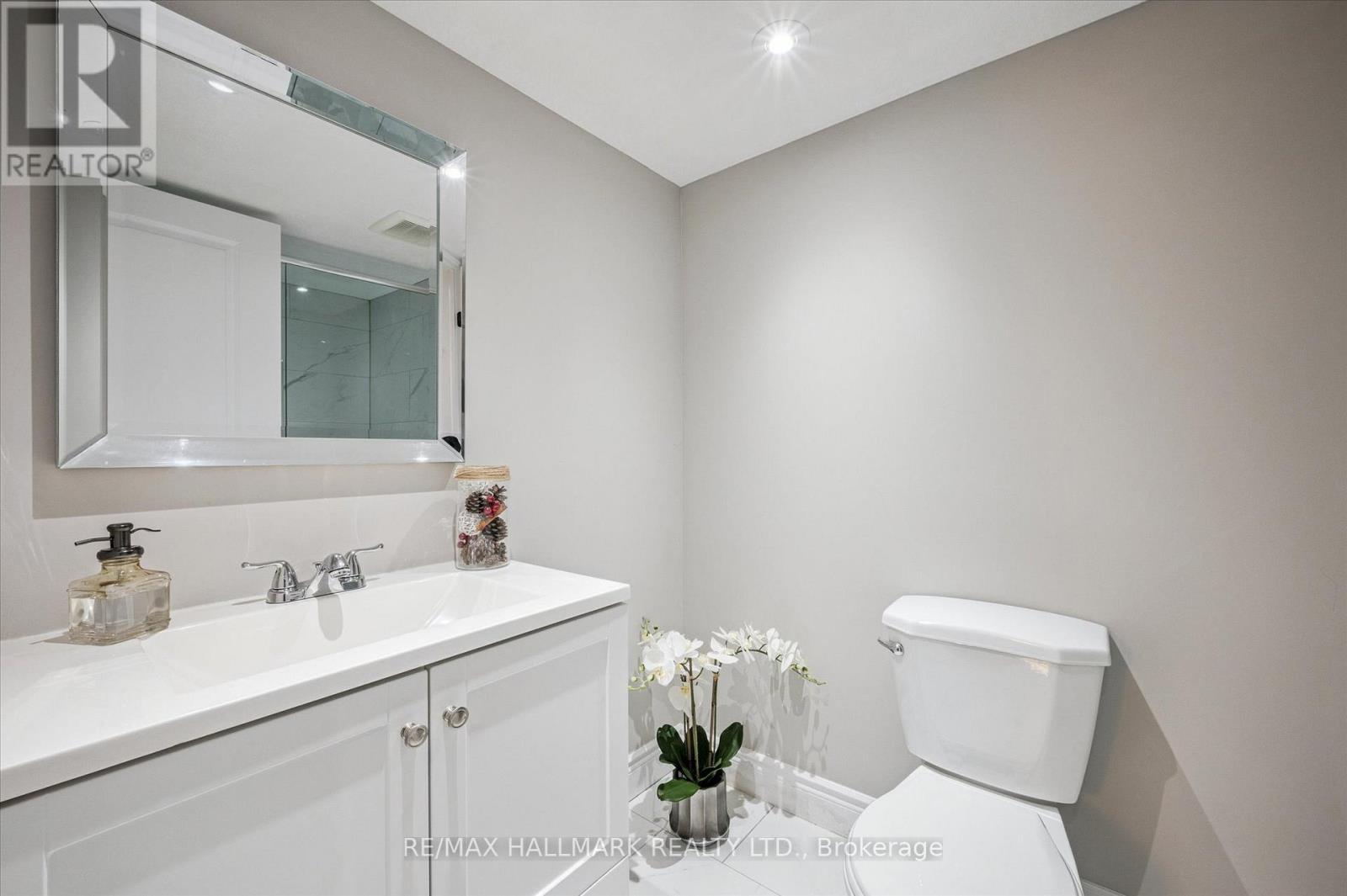 226 Amand Drive, Kitchener, ON - Indoor Photo Showing Bathroom