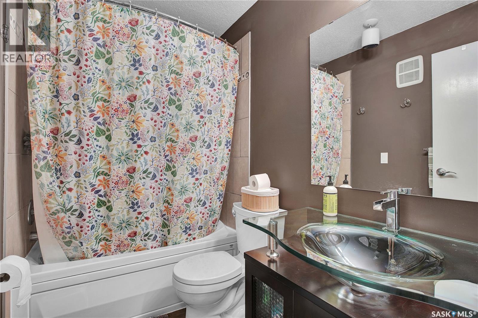 534 David Knight Way, Saskatoon, SK - Indoor Photo Showing Bathroom