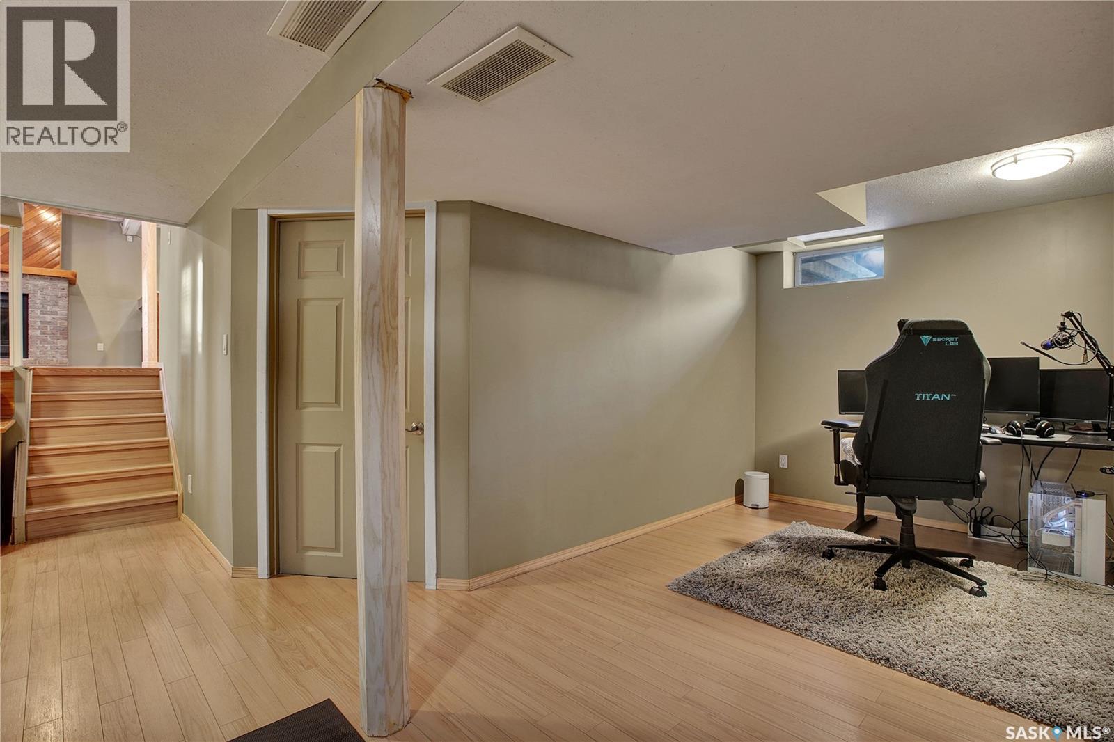 534 David Knight Way, Saskatoon, SK - Indoor