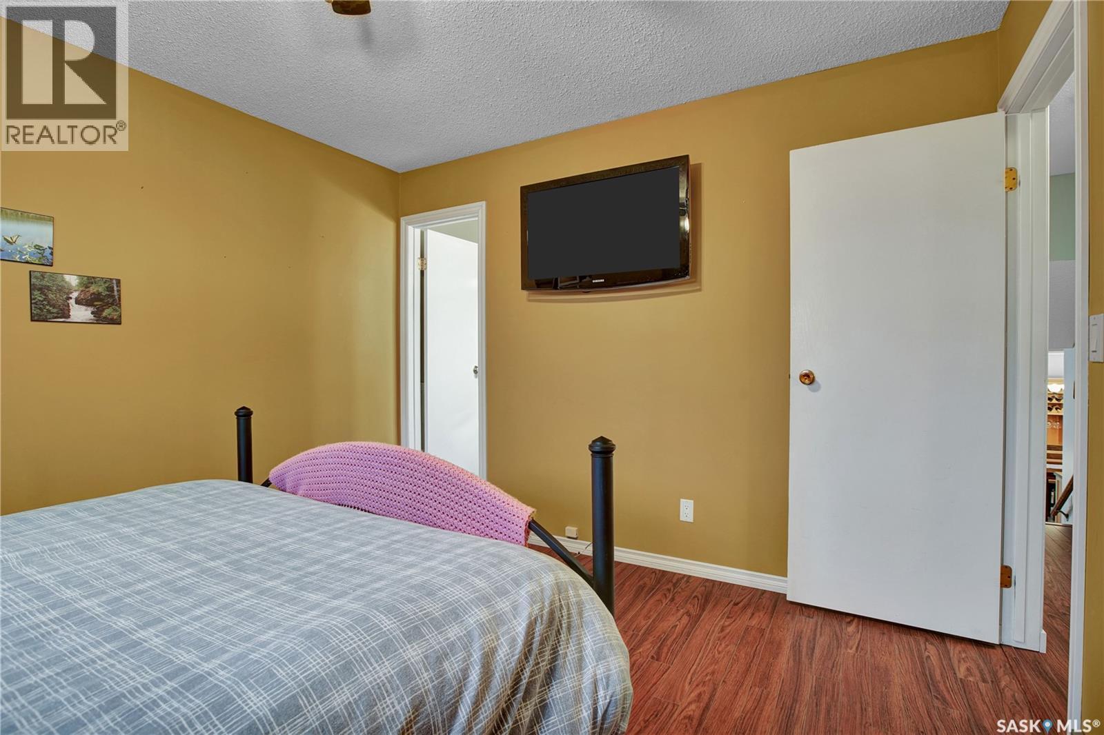 338 Armstrong Way, Saskatoon, SK - Indoor Photo Showing Bedroom
