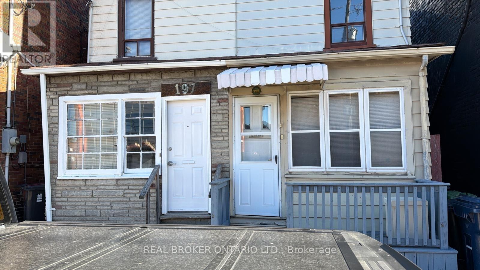 195 Islington Avenue, Toronto, ON - Outdoor