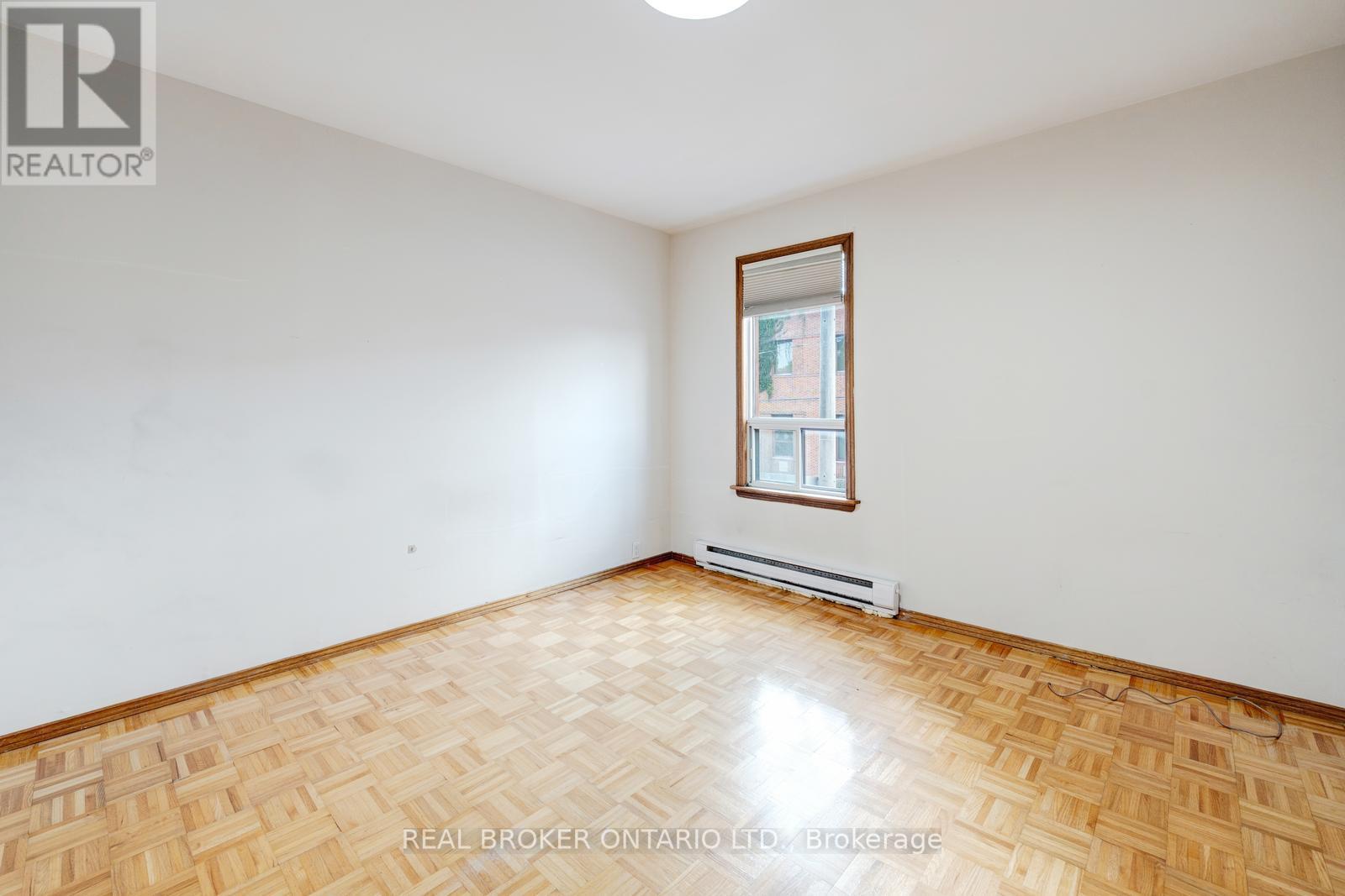 195 Islington Avenue, Toronto, ON - Indoor Photo Showing Other Room