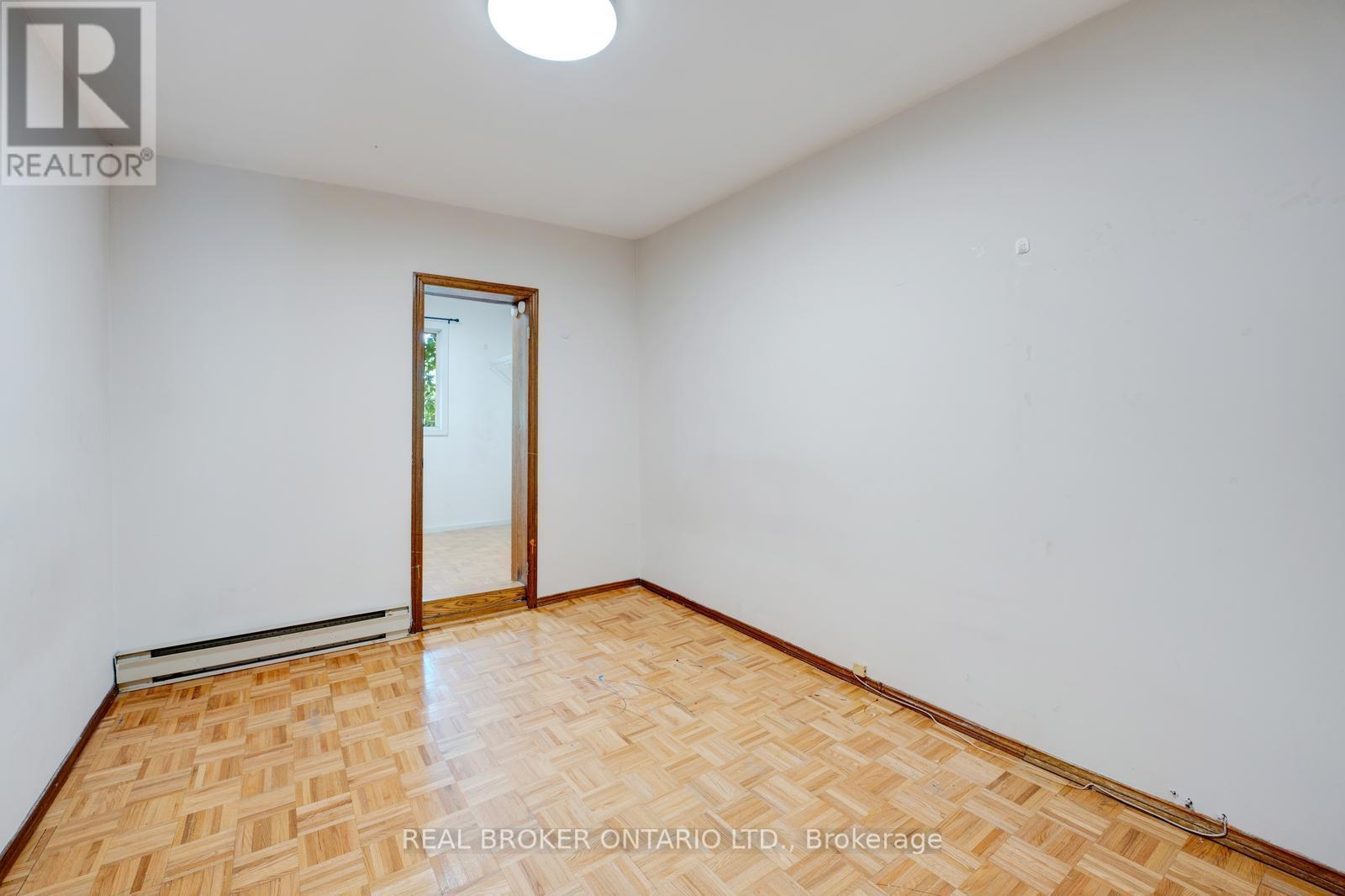195 Islington Avenue, Toronto, ON - Indoor Photo Showing Other Room