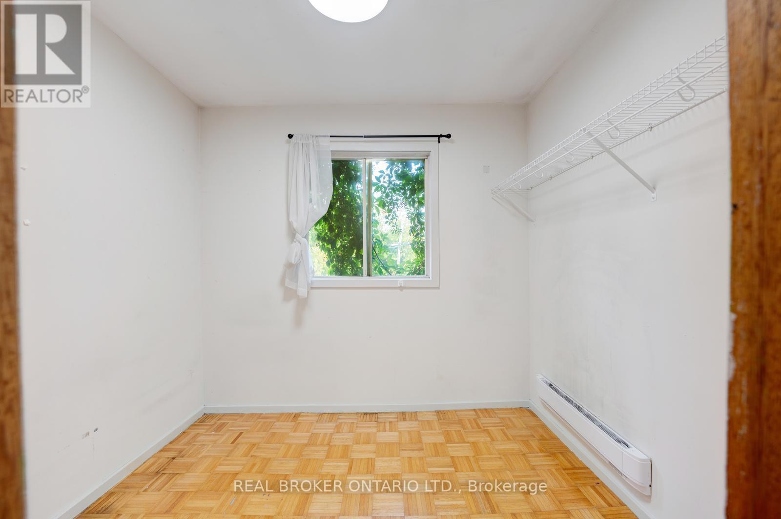 195 Islington Avenue, Toronto, ON - Indoor