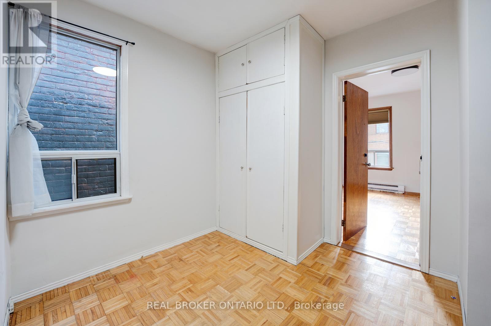 195 Islington Avenue, Toronto, ON - Indoor Photo Showing Other Room