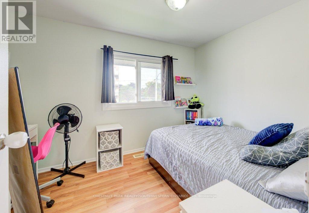 151 Franklin Street N, Kitchener, ON - Indoor Photo Showing Bedroom