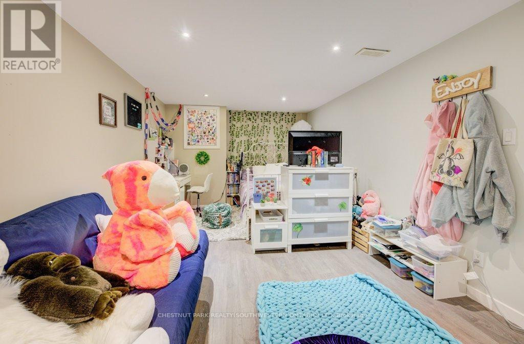 151 Franklin Street N, Kitchener, ON - Indoor