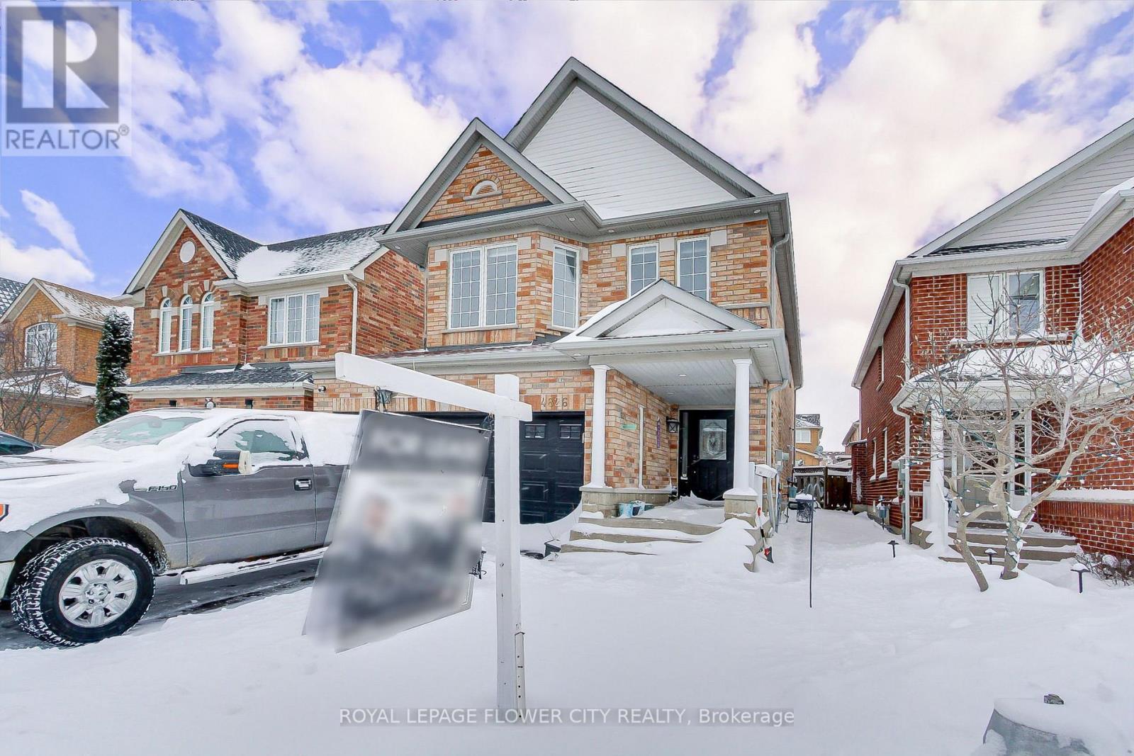 4826 Auckland Avenue, Mississauga, ON - Outdoor With Facade