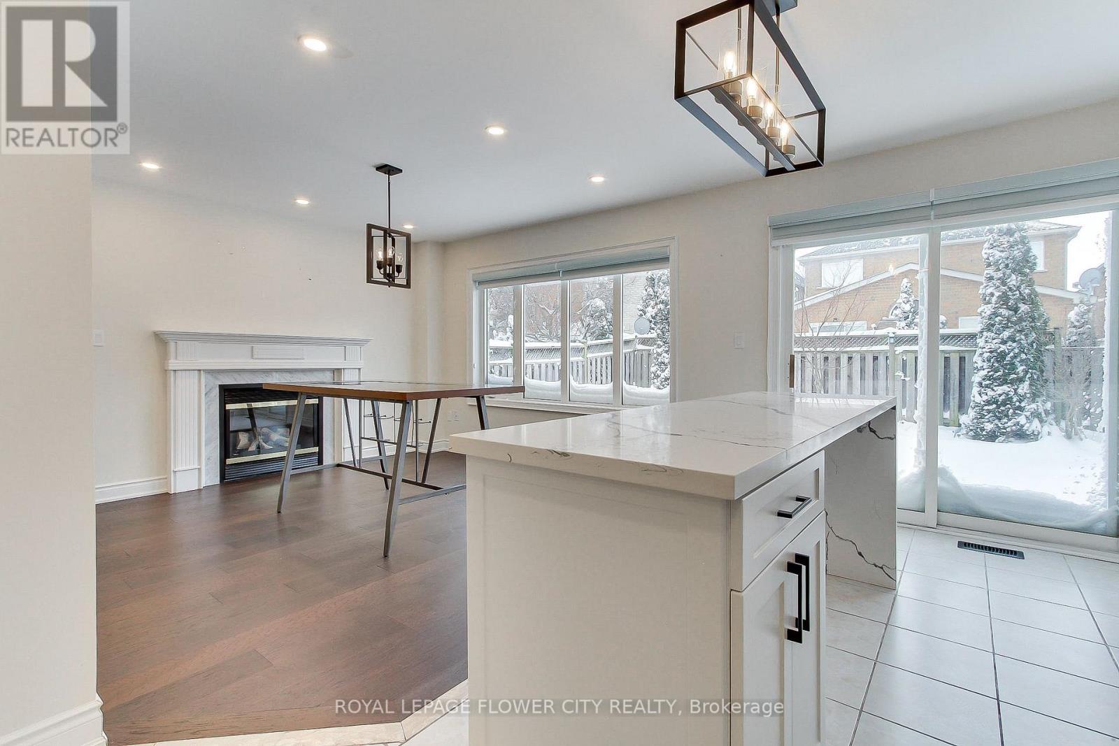 4826 Auckland Avenue, Mississauga, ON - Indoor With Fireplace