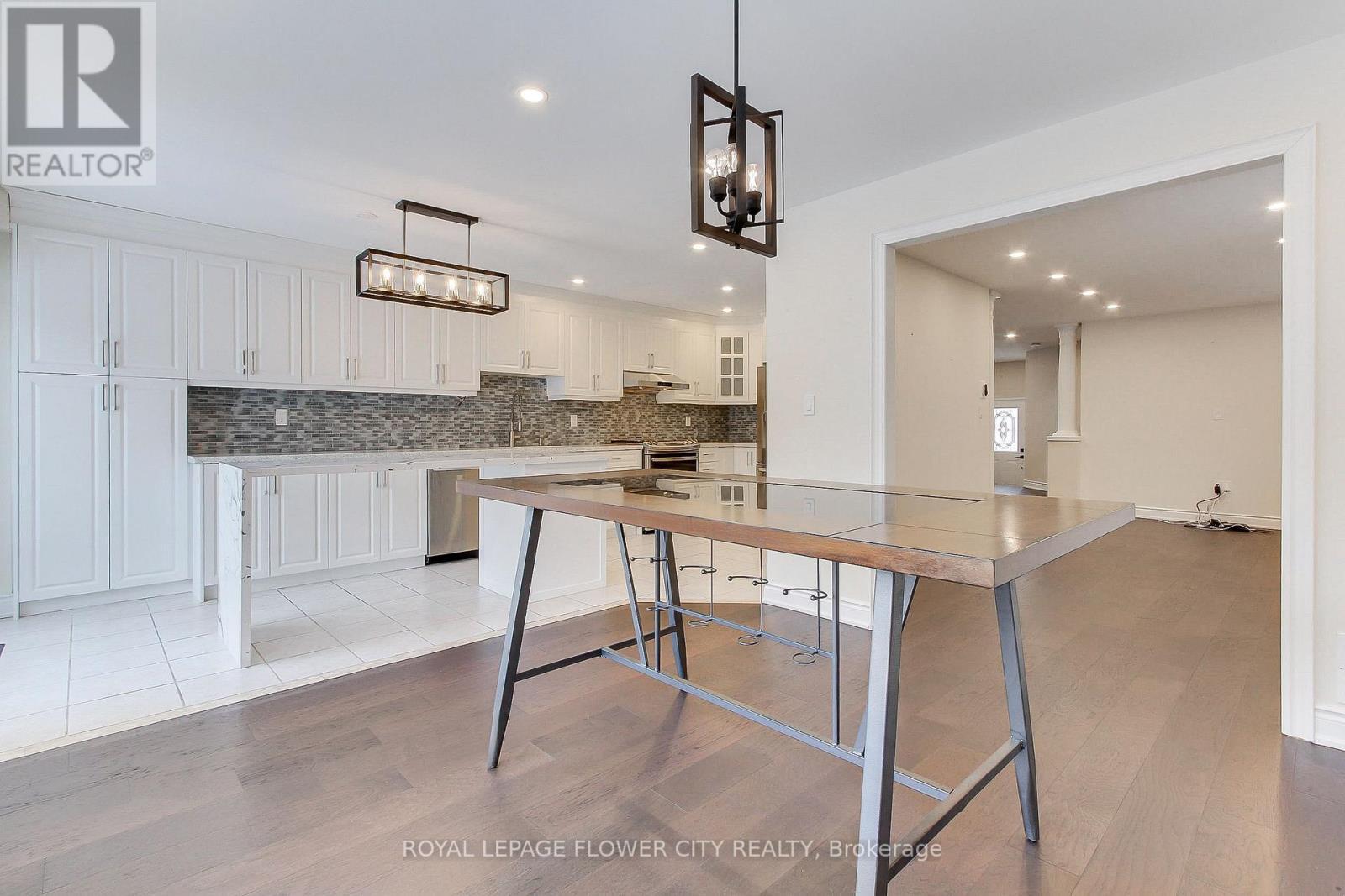 4826 Auckland Avenue, Mississauga, ON - Indoor Photo Showing Other Room