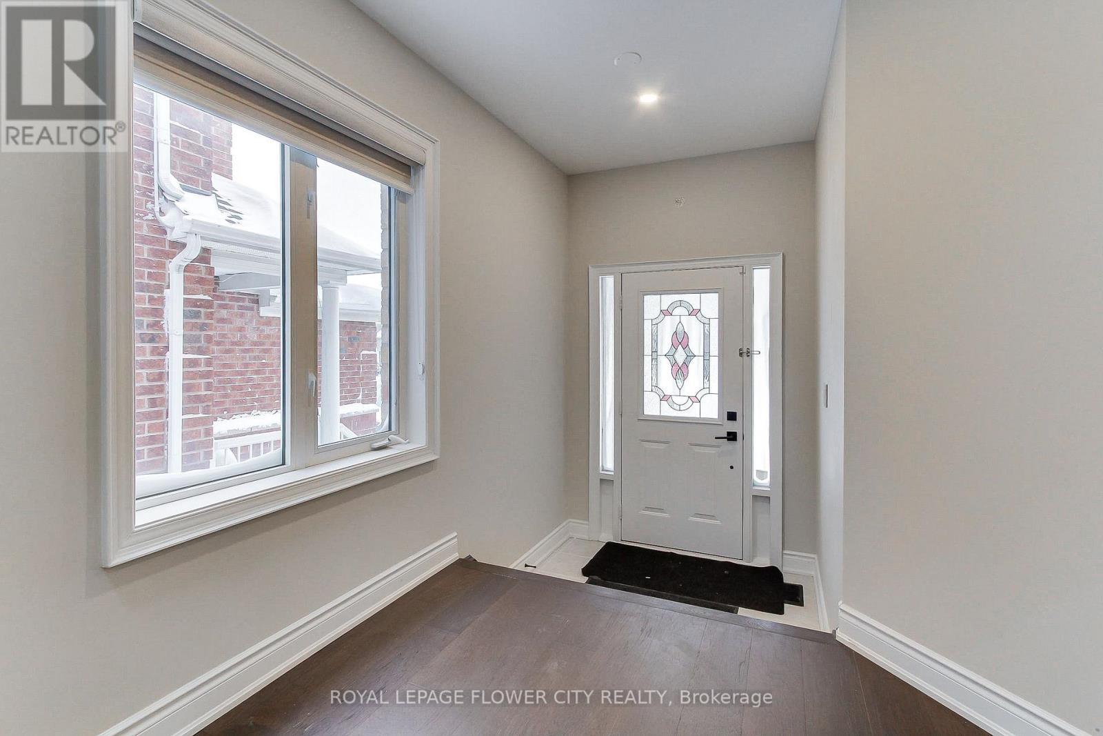 4826 Auckland Avenue, Mississauga, ON - Indoor Photo Showing Other Room