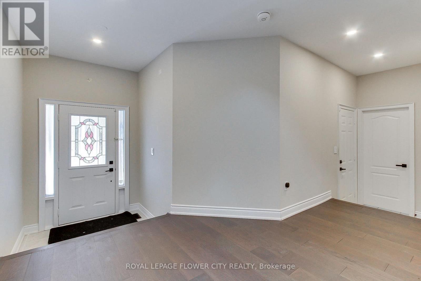 4826 Auckland Avenue, Mississauga, ON - Indoor Photo Showing Other Room