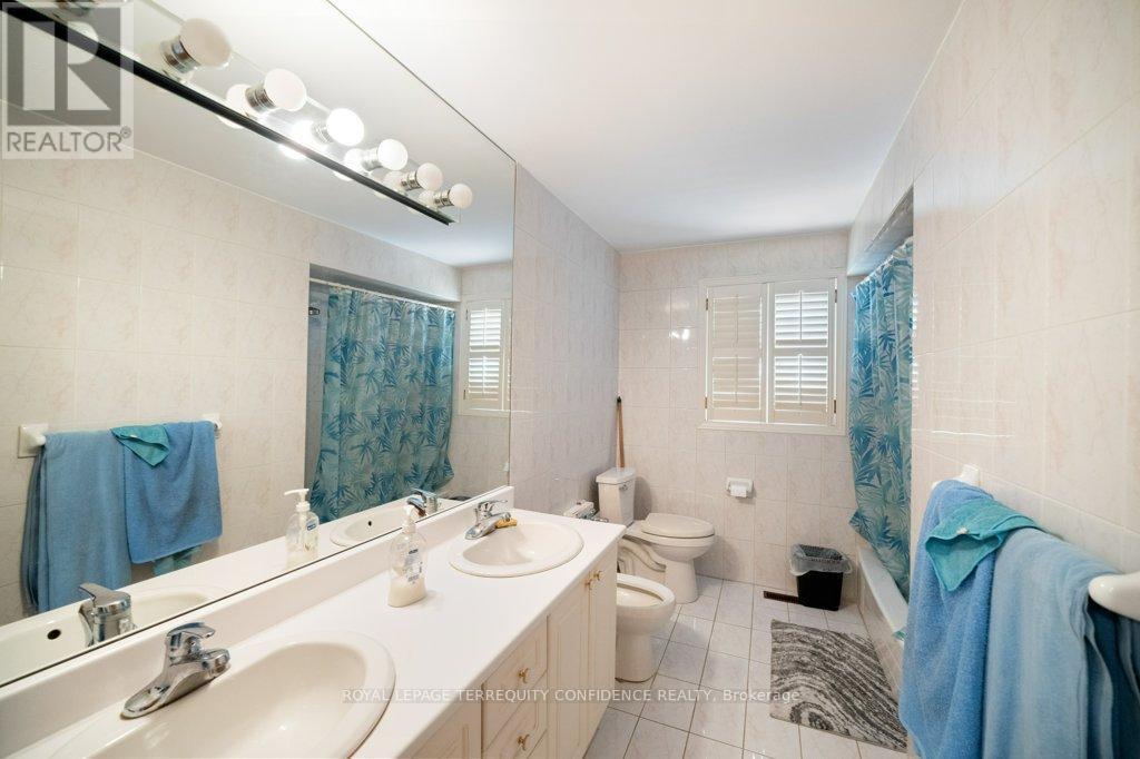 473 Hounslow Avenue, Toronto, ON - Indoor Photo Showing Bathroom