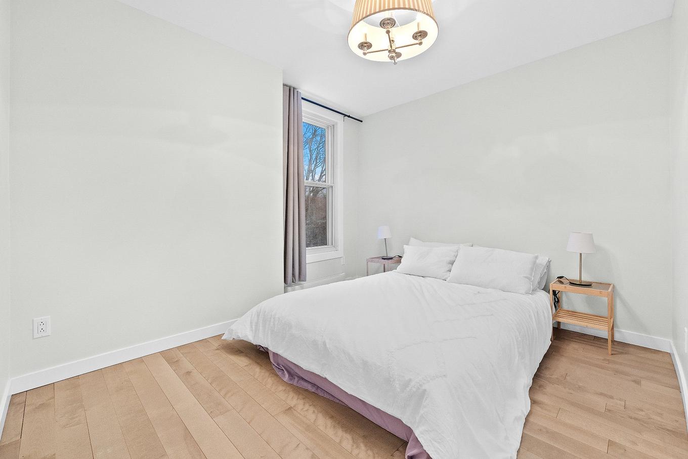 Primary bedroom - 933 Rue St-Ferdinand, Montréal (Le Sud-Ouest), QC - Indoor Photo Showing Bedroom