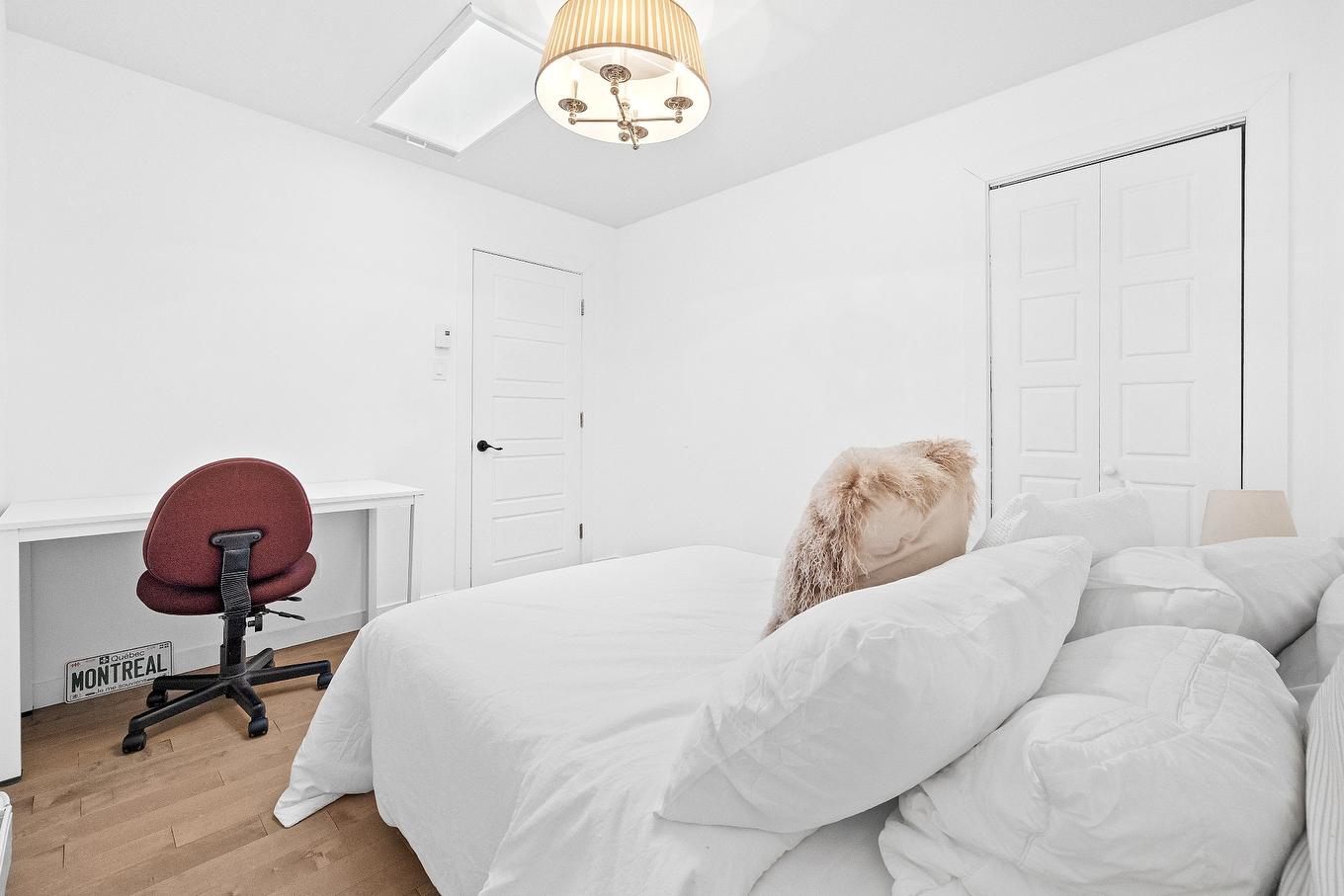 Bedroom - 933 Rue St-Ferdinand, Montréal (Le Sud-Ouest), QC - Indoor Photo Showing Bedroom