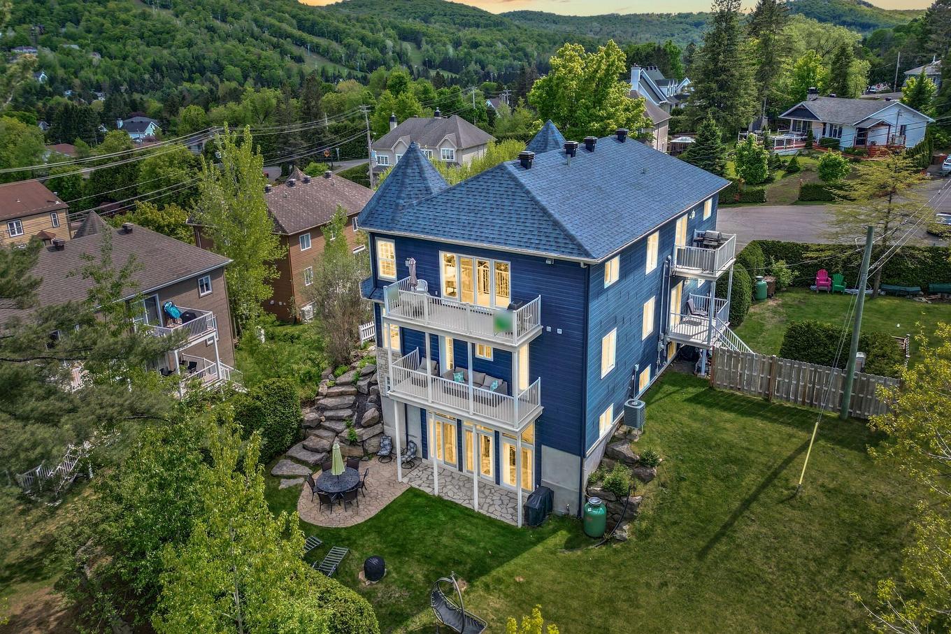 Aerial photo - 17 Av. Des Érables, Saint-Sauveur, QC - Outdoor