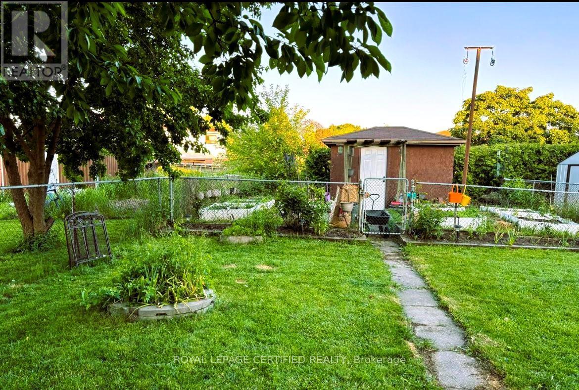 7736 Wildfern Drive, Mississauga, ON - Outdoor