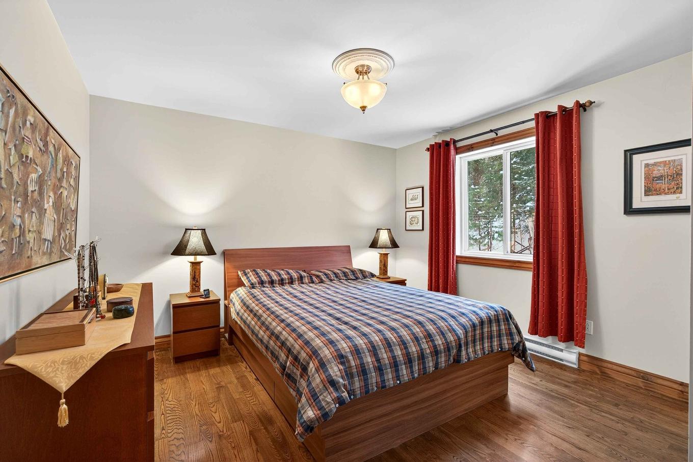 Chambre à coucher principale - 1816 Ch. Du Lac-Boileau O., Rivière-Rouge, QC - Indoor Photo Showing Bedroom