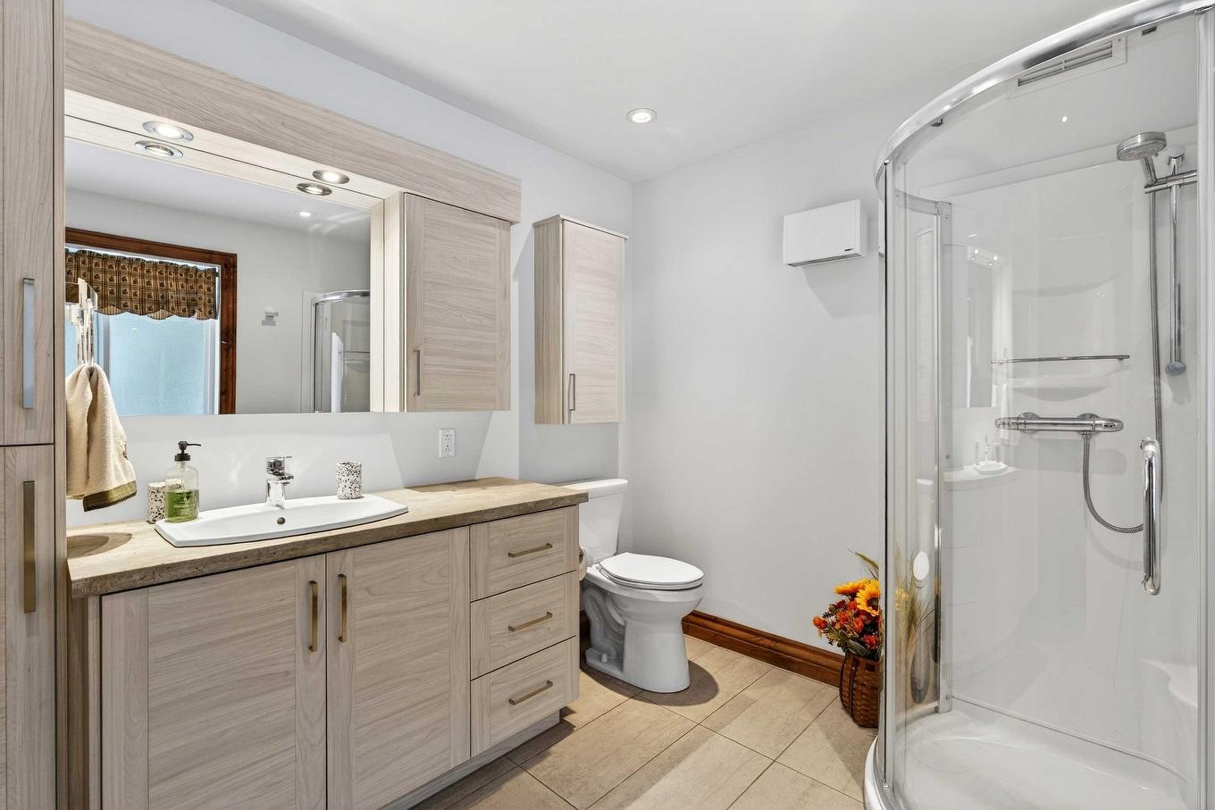 Salle de bains - 1816 Ch. Du Lac-Boileau O., Rivière-Rouge, QC - Indoor Photo Showing Bathroom