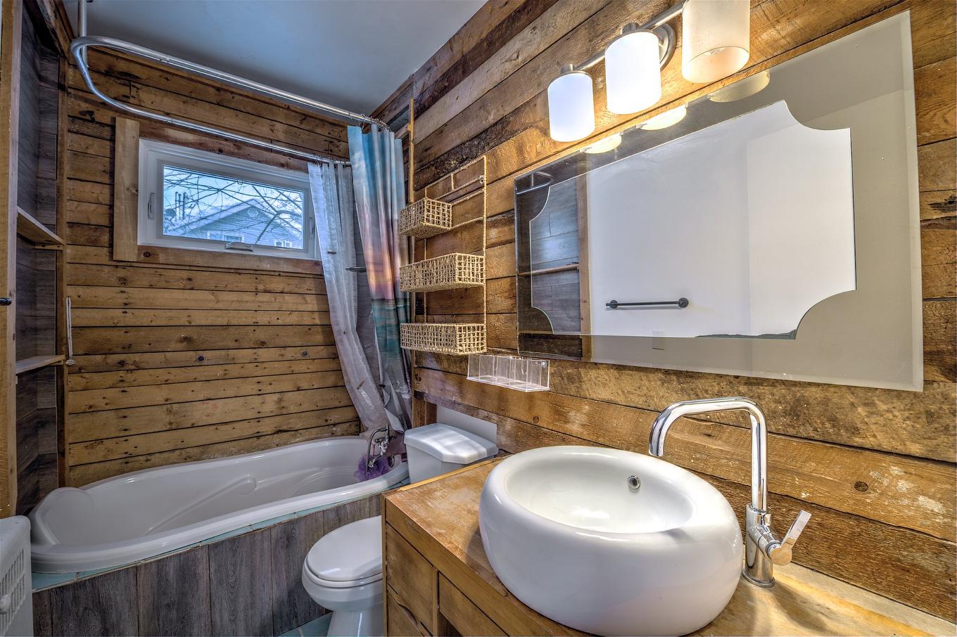 Bathroom - 816 Rue De La Station, Prévost, QC - Indoor Photo Showing Bathroom