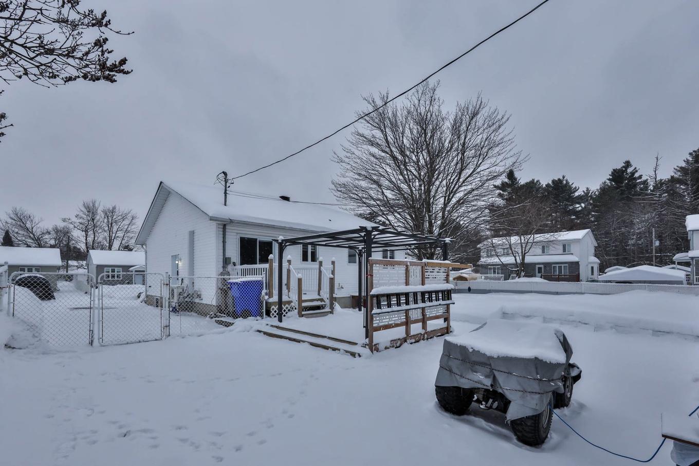 Cour - 276 Rue Nixon, Gatineau (Buckingham), QC - Outdoor