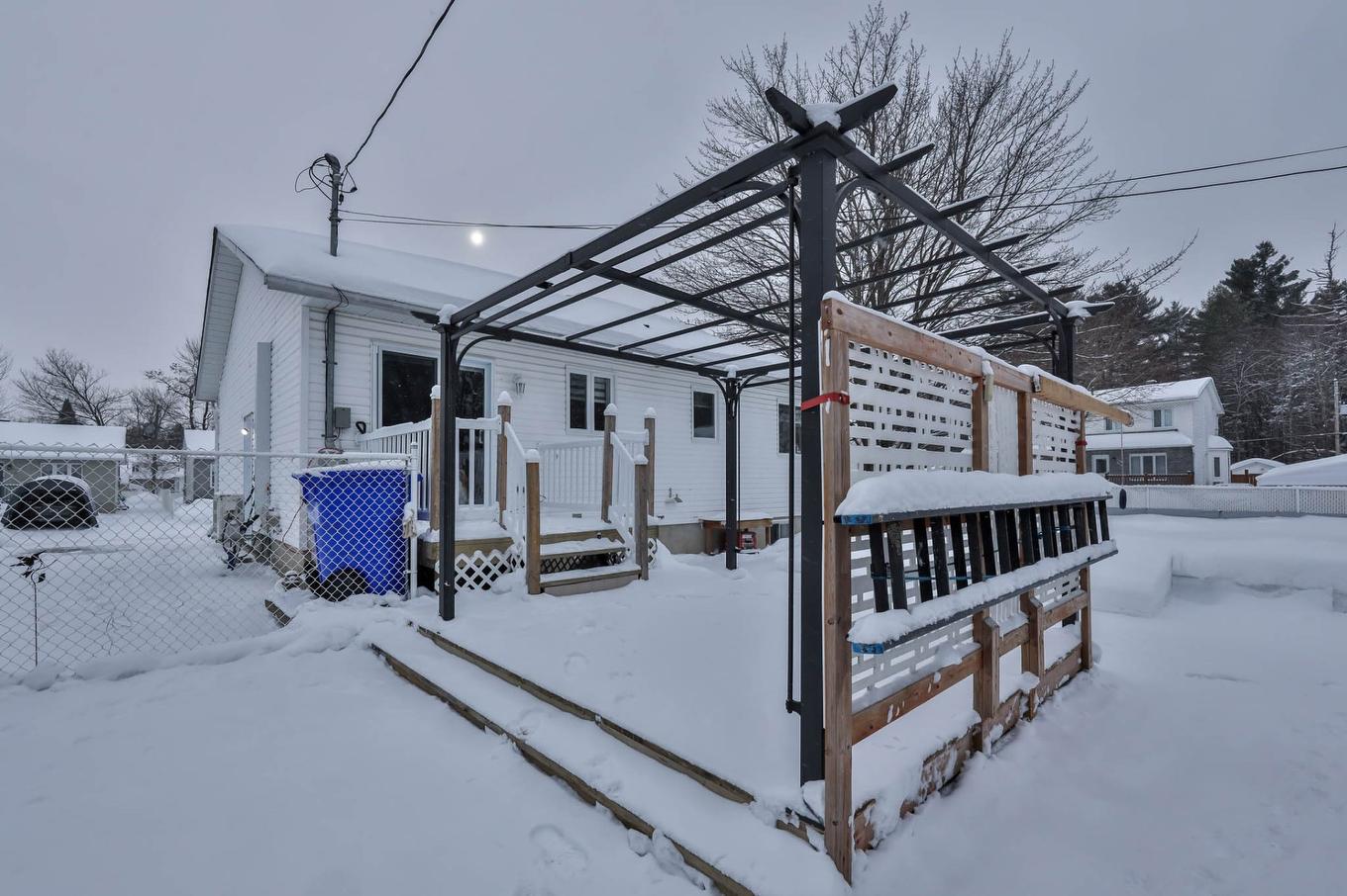 Terrasse - 276 Rue Nixon, Gatineau (Buckingham), QC - Outdoor