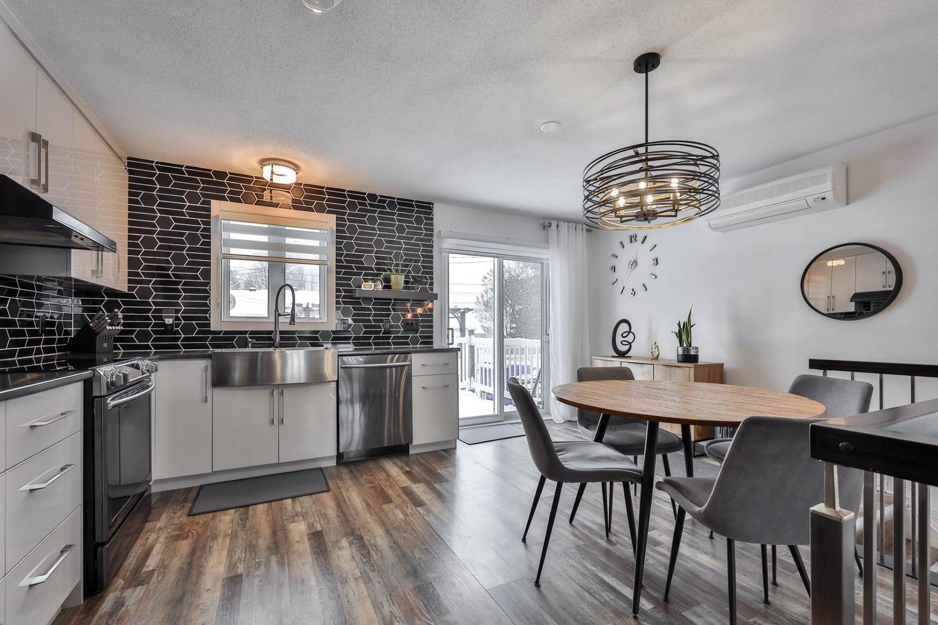 Vue - 276 Rue Nixon, Gatineau (Buckingham), QC - Indoor