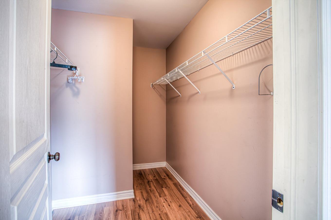 Chambre à coucher - 4658 Rue Esther-Pariseau, Laval (Chomedey), QC - Indoor With Storage