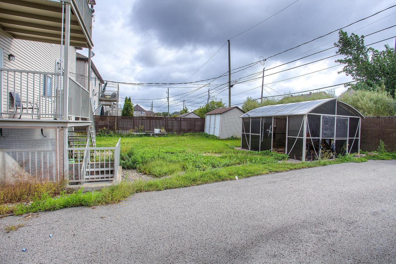 Cour - 4658 Rue Esther-Pariseau, Laval (Chomedey), QC - Outdoor