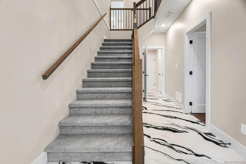 811 Stringer Way, Ladysmith, BC