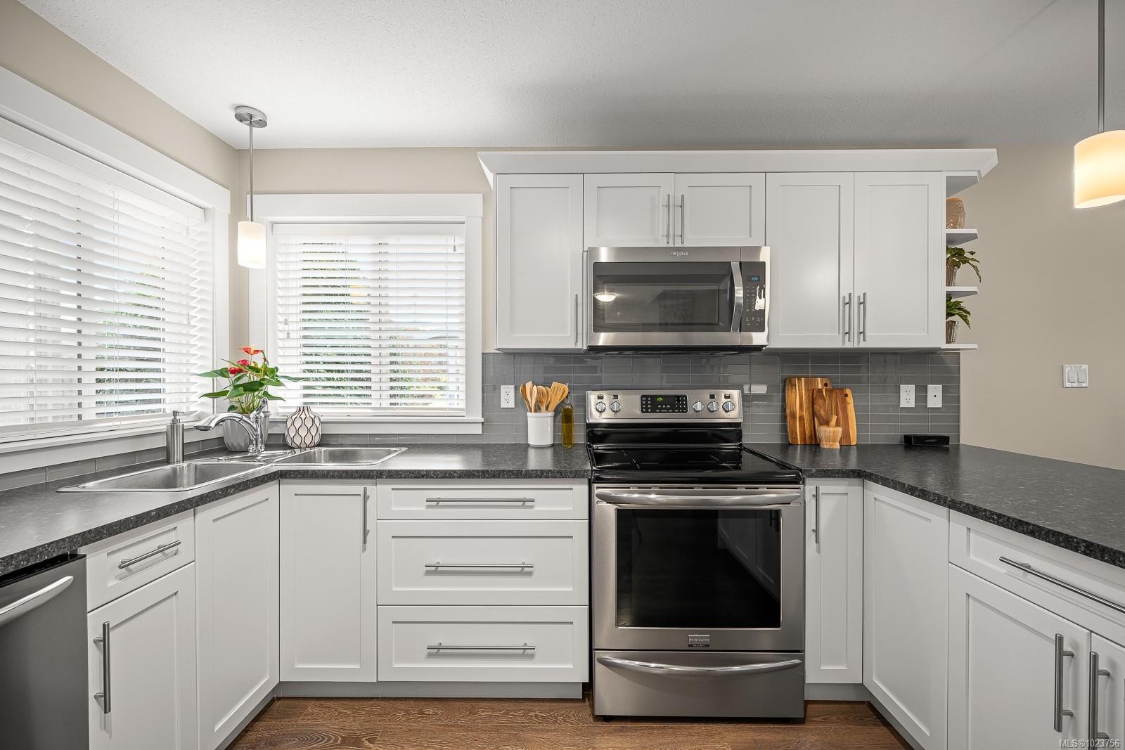 817 Tracker Pl, Comox, BC