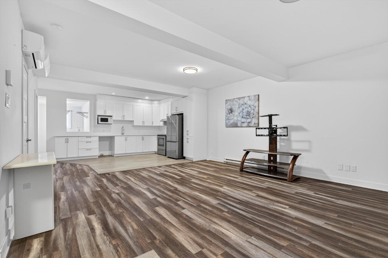 Salon - 3717 Rue Wellington, Montréal (Verdun/Île-Des-Soeurs), QC - Indoor