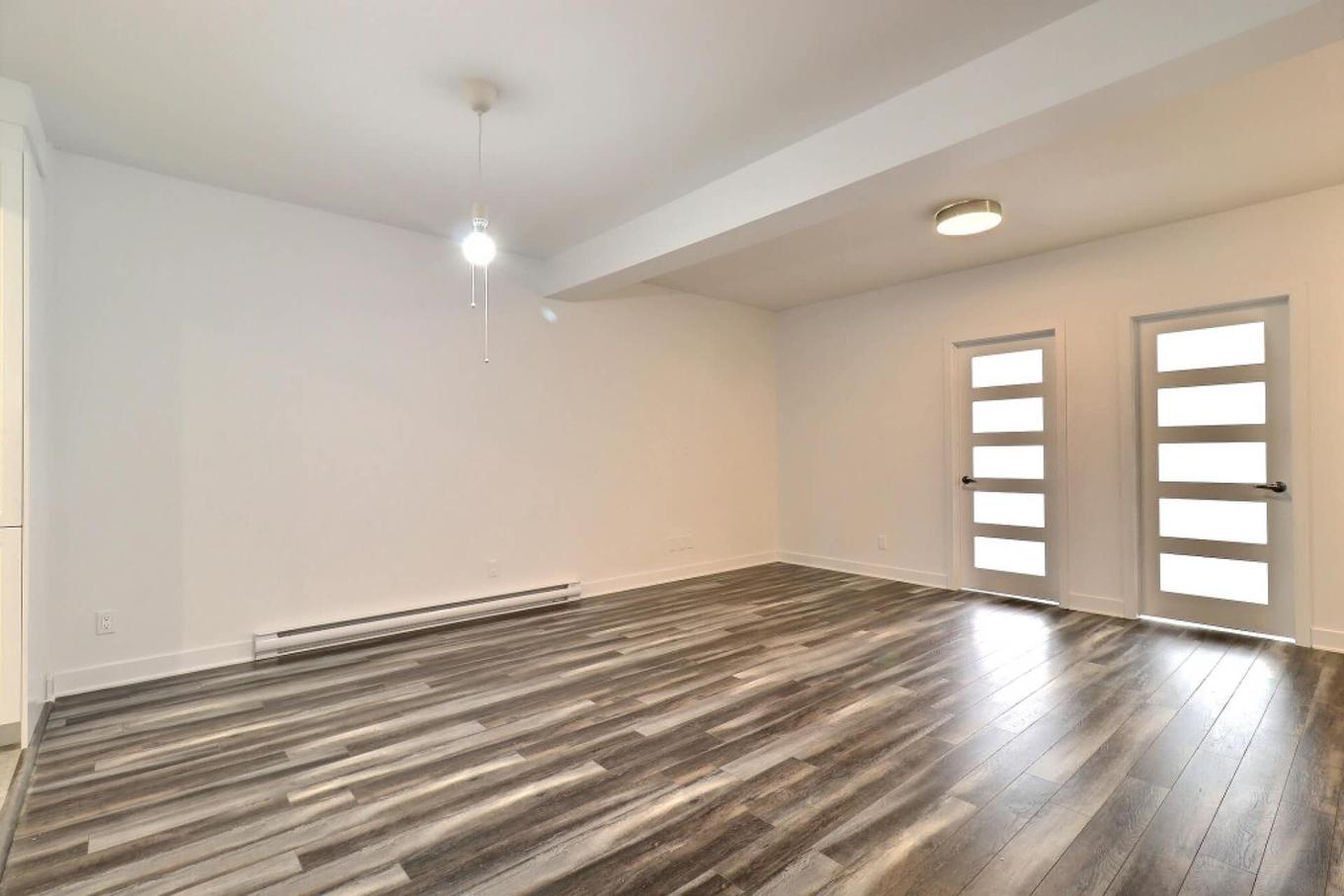 Salon - 3717 Rue Wellington, Montréal (Verdun/Île-Des-Soeurs), QC - Indoor Photo Showing Other Room