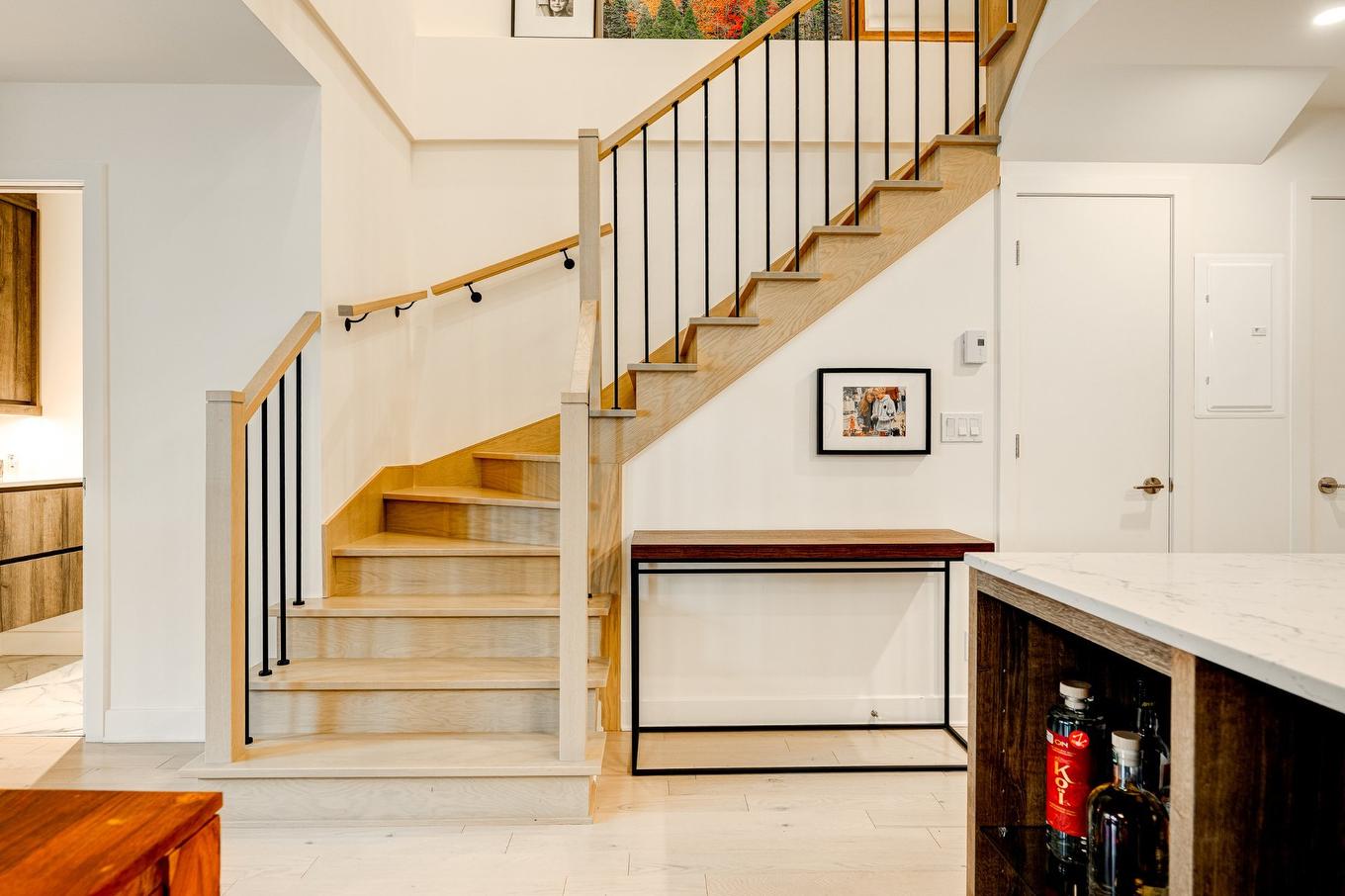 Staircase - 117-170 Rue Rioux, Montréal (Le Sud-Ouest), QC - Indoor Photo Showing Other Room