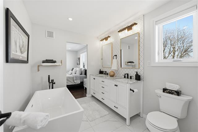 356 Scotia St, Winnipeg, MB