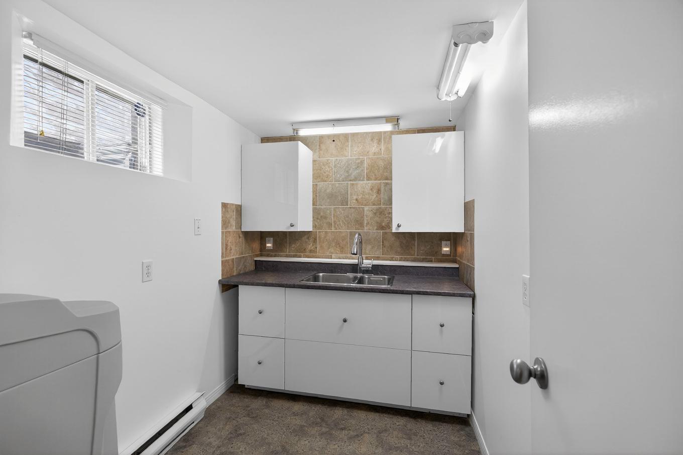 Kitchenette - 18 Rue Legault, Gatineau (Hull), QC - Indoor