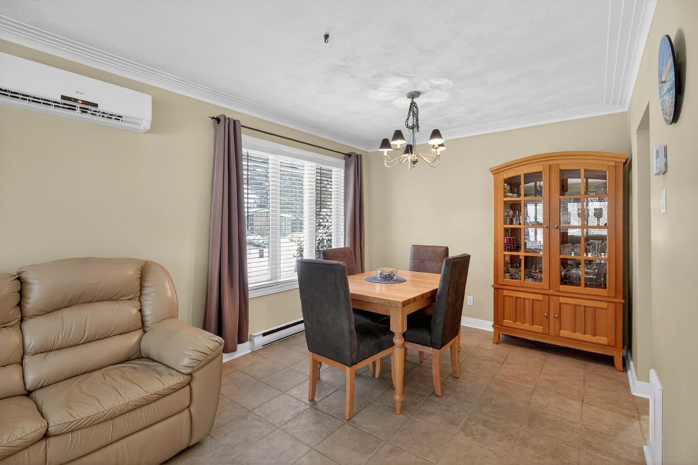 Dining room - 18 Rue Legault, Gatineau (Hull), QC - Indoor Photo Showing Other Room