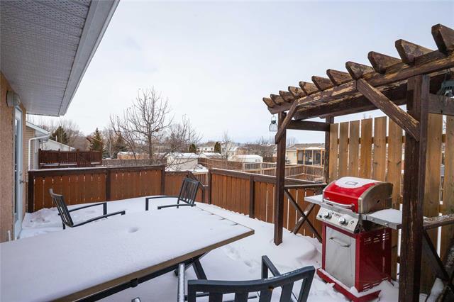 21 Pinehurst Lane, Mitchell, MB