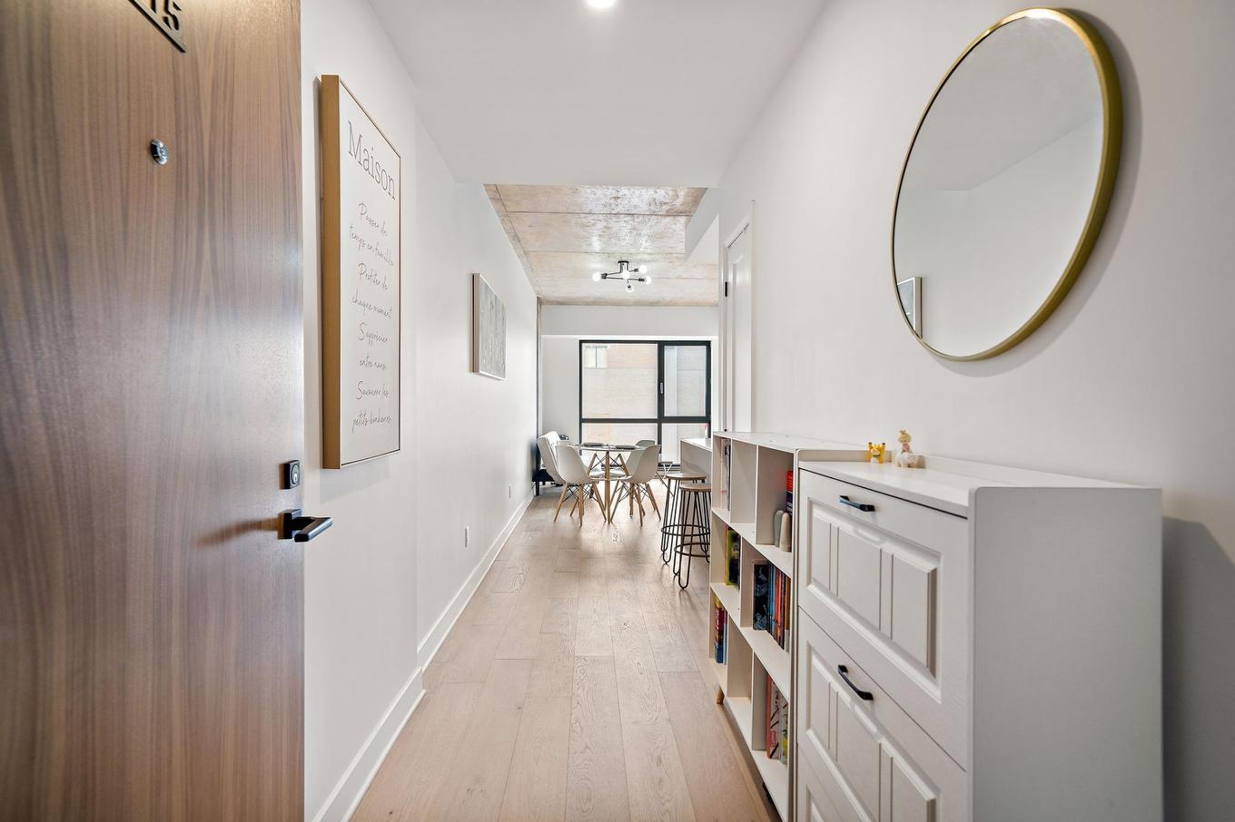 Hall - 615-1575 Rue Gareau, Montréal (Ville-Marie), QC - Indoor Photo Showing Other Room