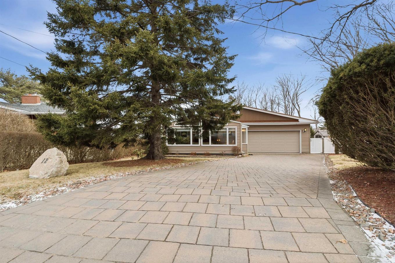 12 Canary Crescent, Halifax, NS