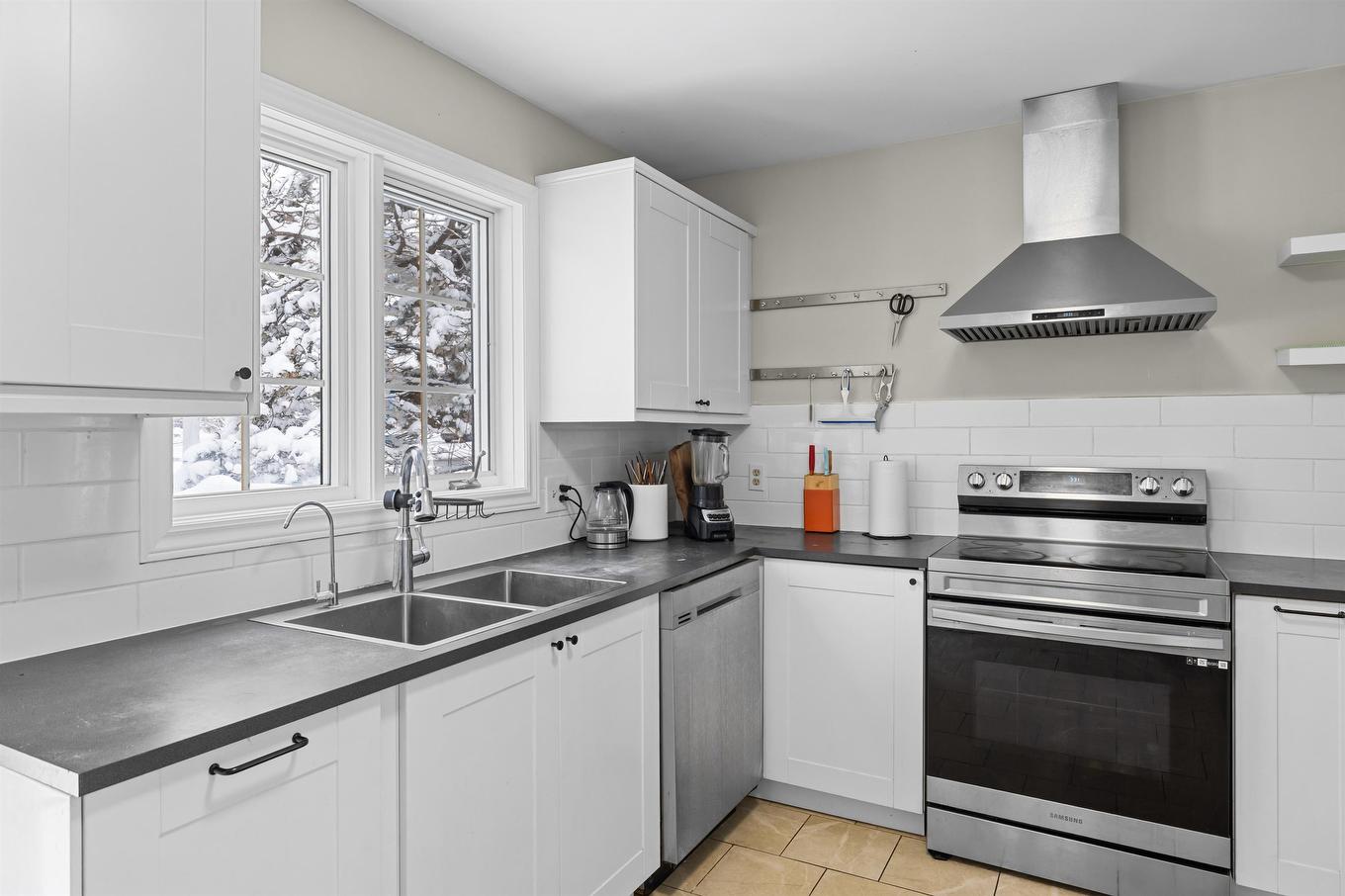 42 Cortland Street, Charlottetown, PE