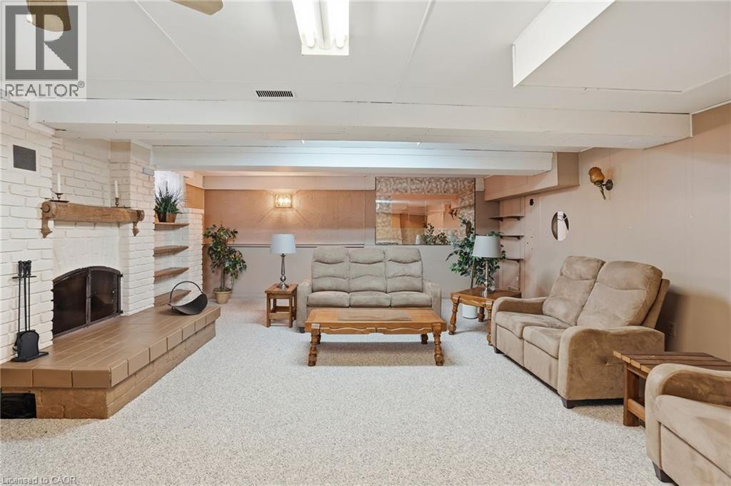 363 Limeridge Road E, Hamilton, ON - Indoor With Fireplace