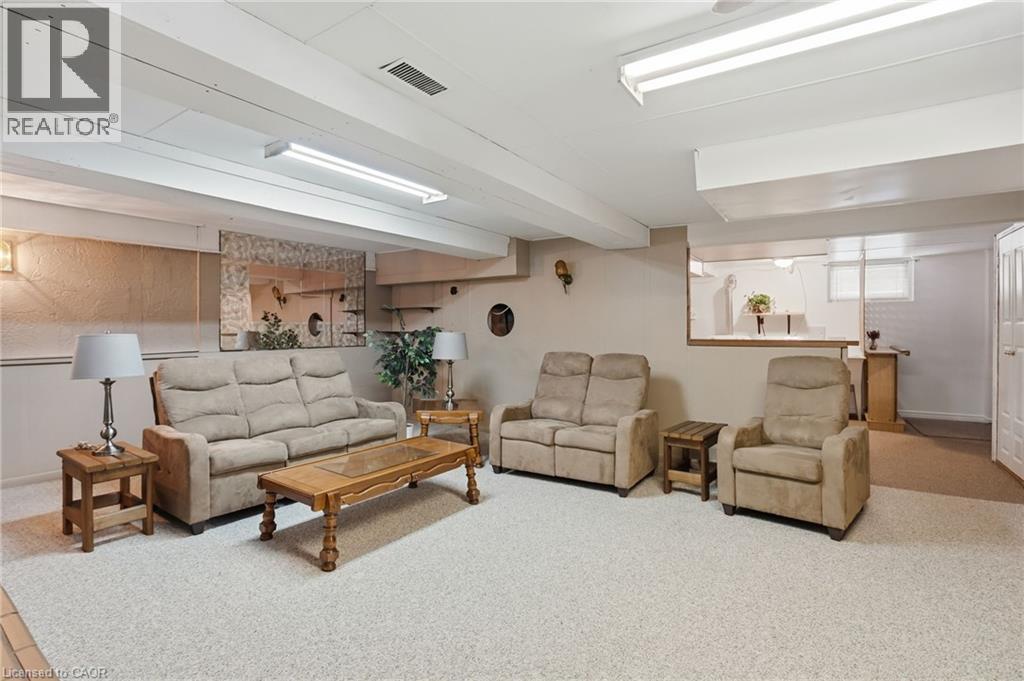 363 Limeridge Road E, Hamilton, ON - Indoor Photo Showing Basement