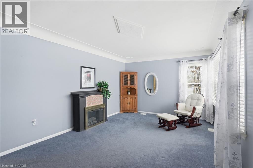 363 Limeridge Road E, Hamilton, ON - Indoor