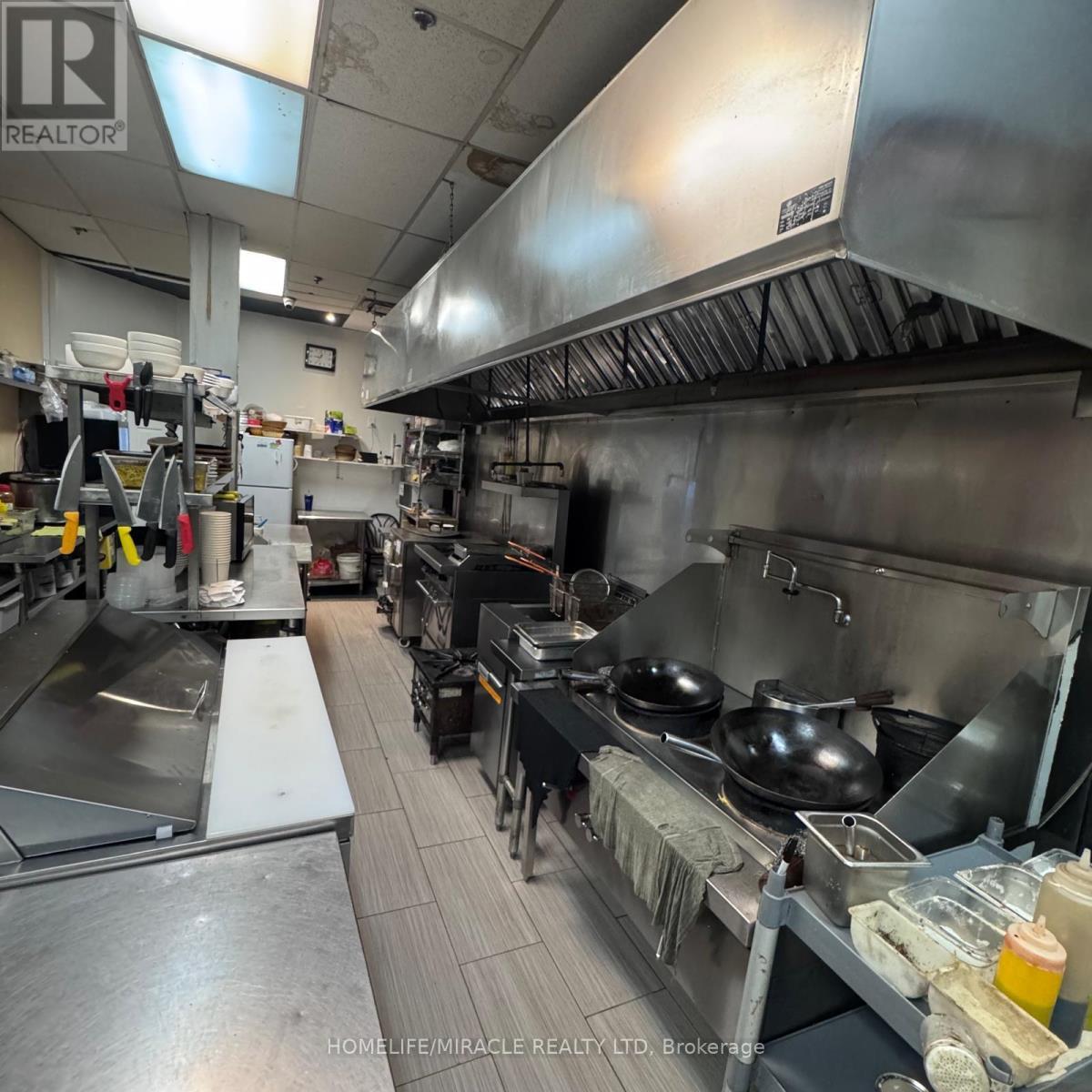 3415 Dixie Road, Mississauga, ON