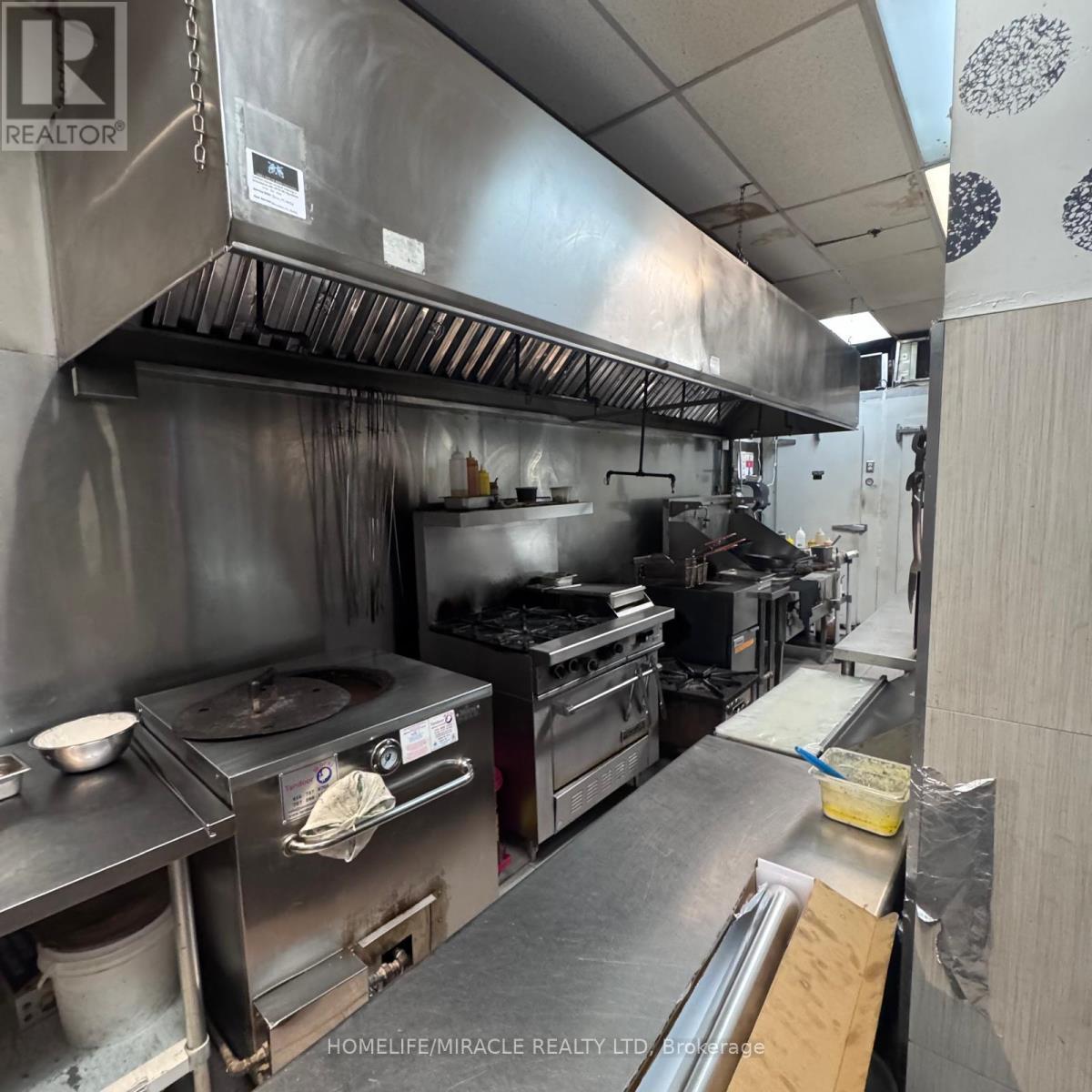 3415 Dixie Road, Mississauga, ON