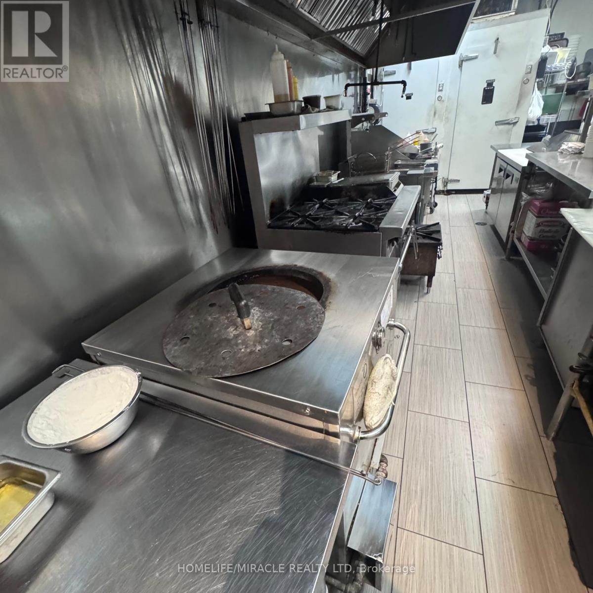3415 Dixie Road, Mississauga, ON