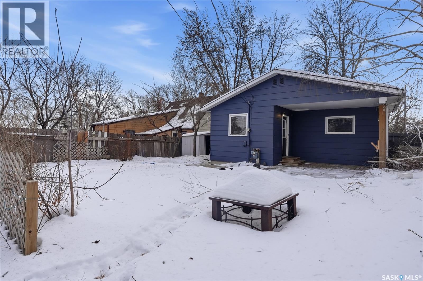 10 Connaught Place, Saskatoon, SK - Outdoor